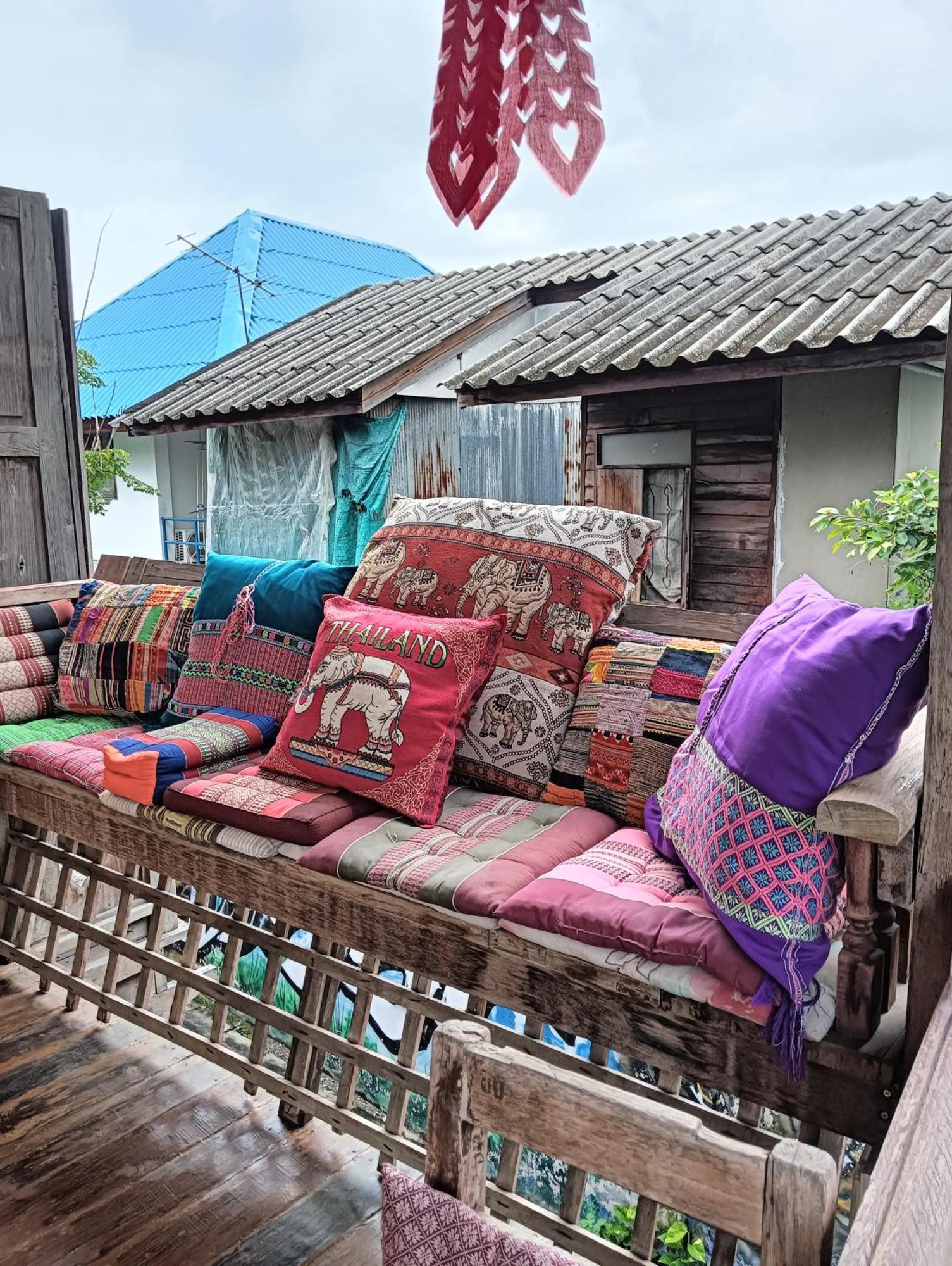 Huen Chiang Man Hostel (Adults Only) Chiang Mai Eksteriør bilde