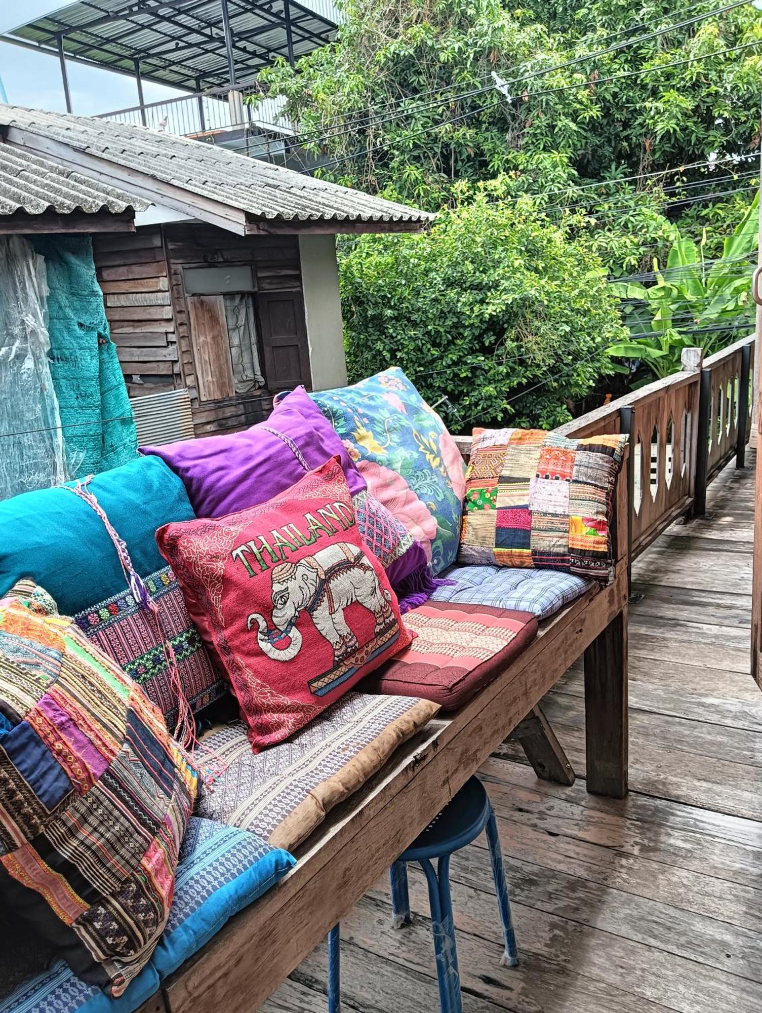 Huen Chiang Man Hostel (Adults Only) Chiang Mai Eksteriør bilde
