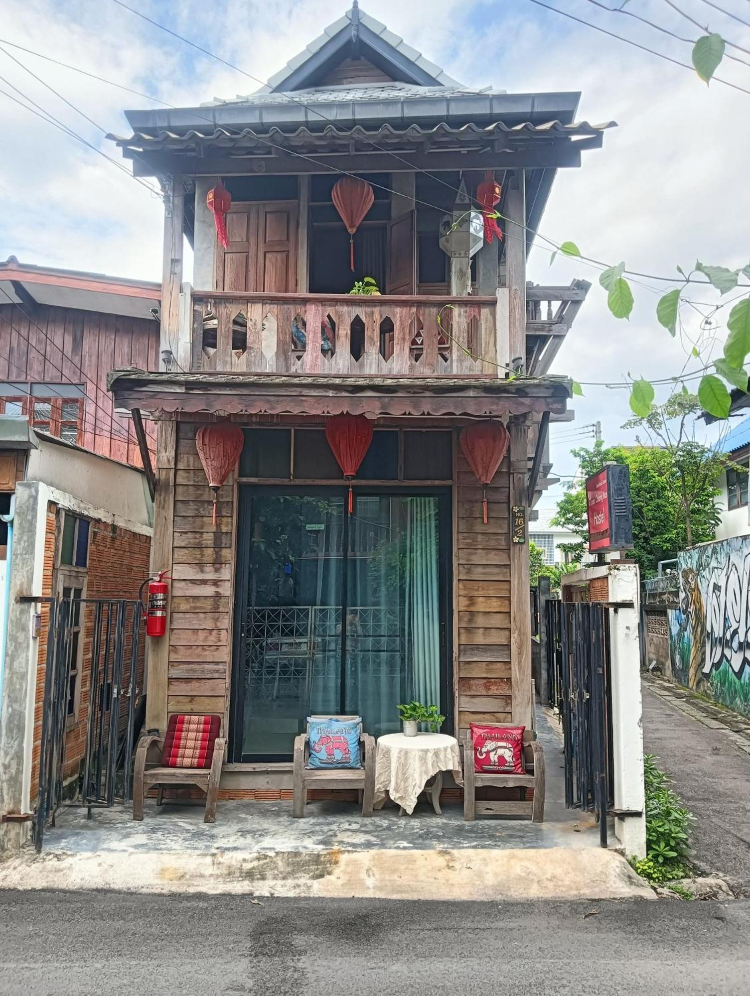 Huen Chiang Man Hostel (Adults Only) Chiang Mai Eksteriør bilde