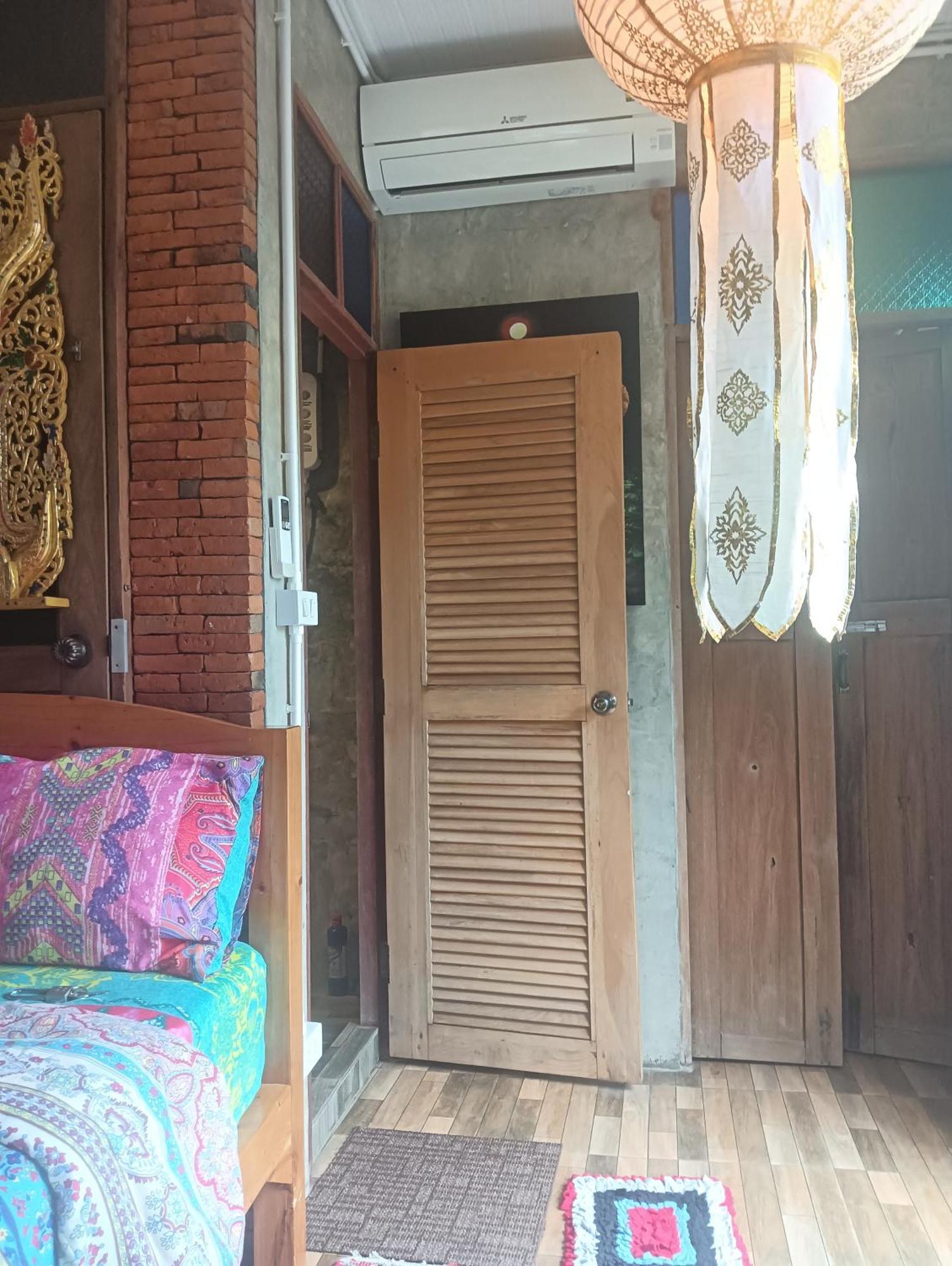 Huen Chiang Man Hostel (Adults Only) Chiang Mai Eksteriør bilde