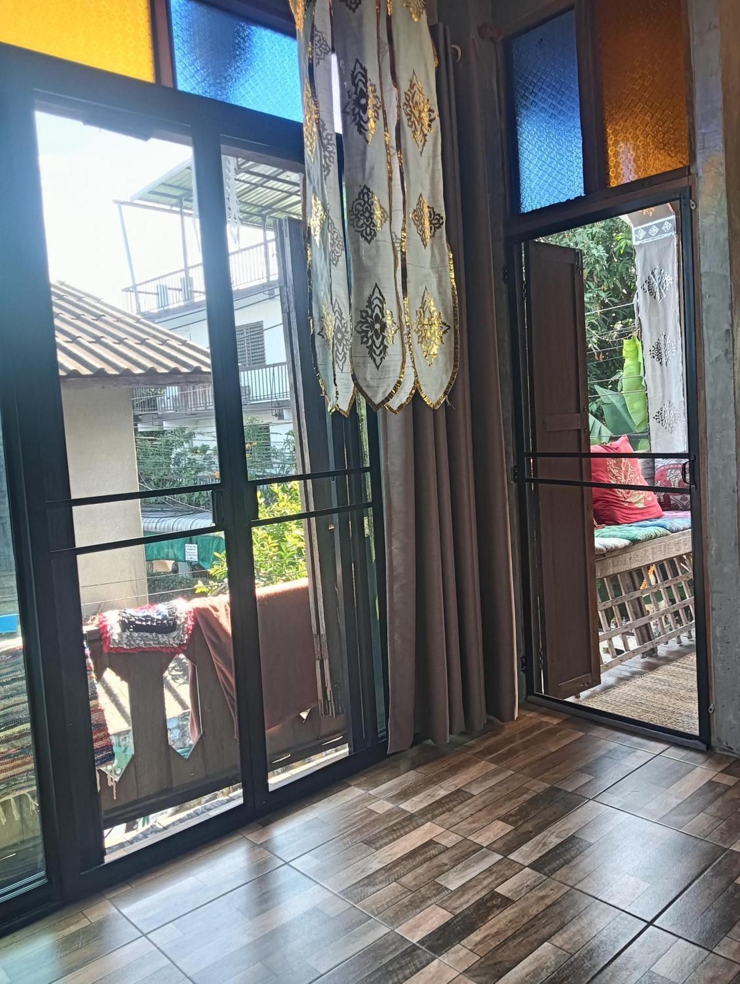 Huen Chiang Man Hostel (Adults Only) Chiang Mai Eksteriør bilde