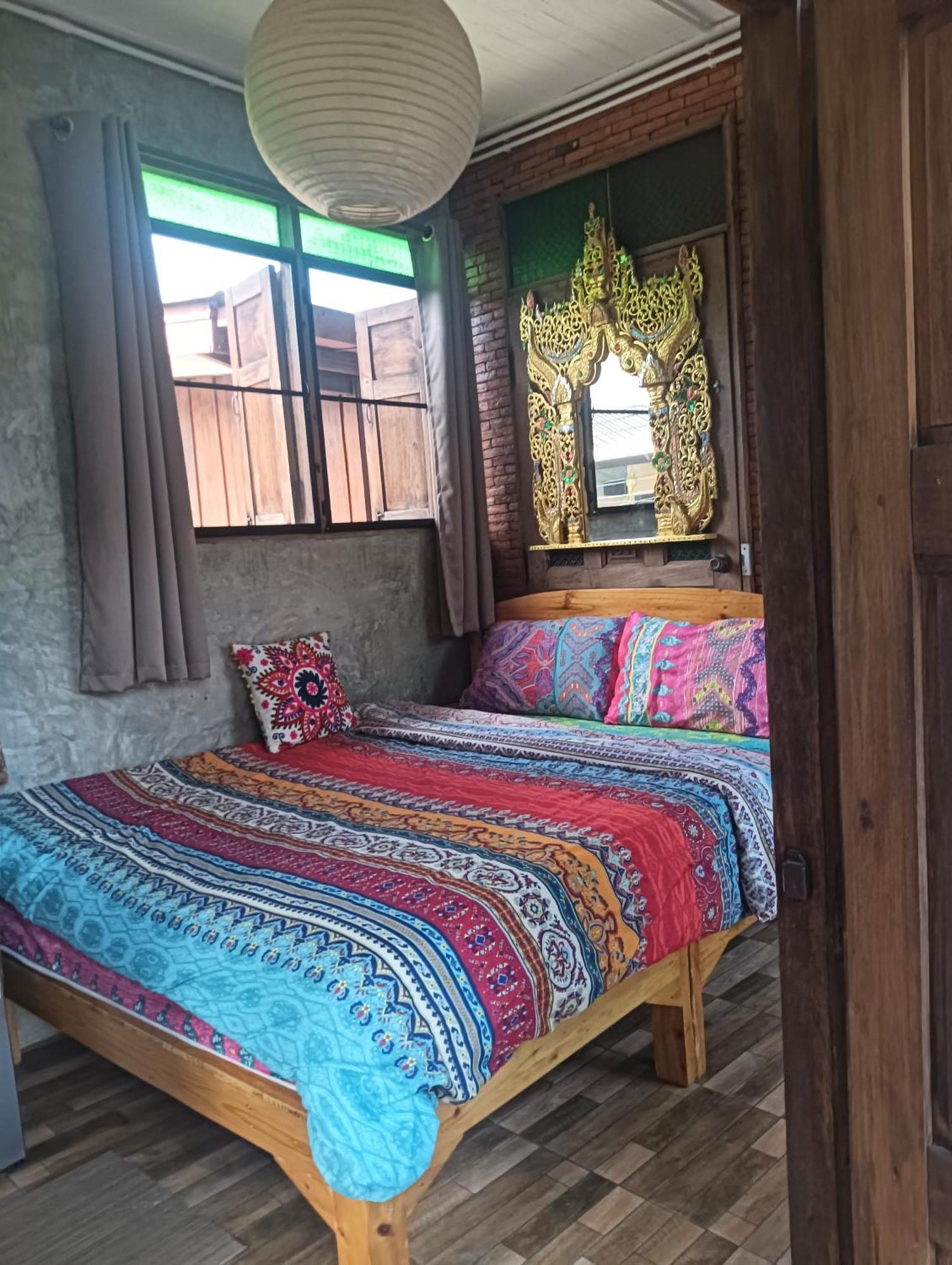 Huen Chiang Man Hostel (Adults Only) Chiang Mai Eksteriør bilde