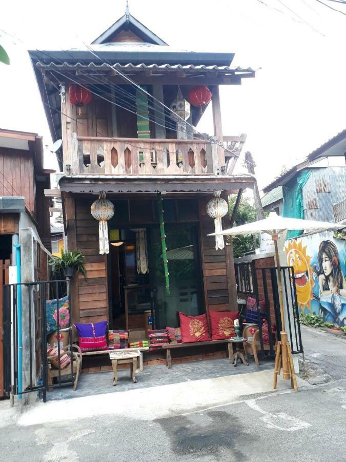 Huen Chiang Man Hostel (Adults Only) Chiang Mai Eksteriør bilde